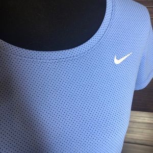 Nike Tops - Women’s Nike dri-fit tee Nike Tops - Women’s Nike dri-fit tee